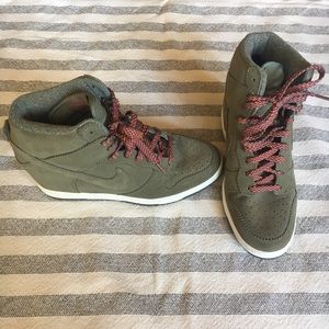 [Nike] Dunk Sky HI Essential Wedge Sz 9.5